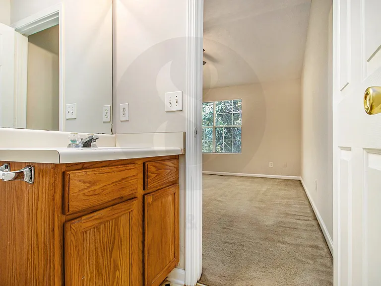 5570 Fair Creek Way — Photo 18