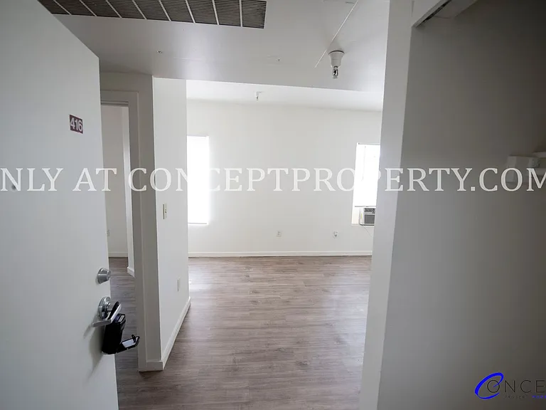 223 E 3rd Ave — Photo 59