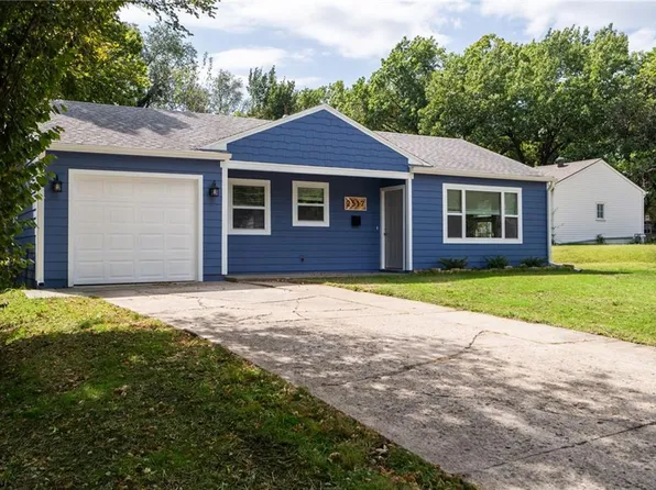 2517 Century Dr, Lawrence, KS 66049