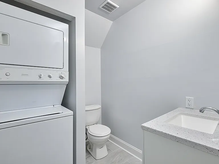 2616 Sherman Ave NW — Photo 10
