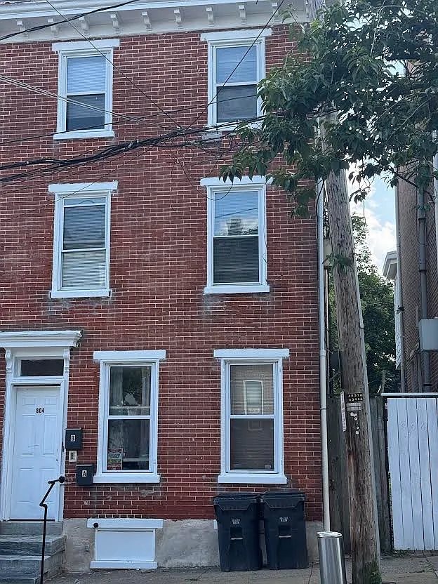 3 bed, 1240 sqft, $1,625 — Photo 4