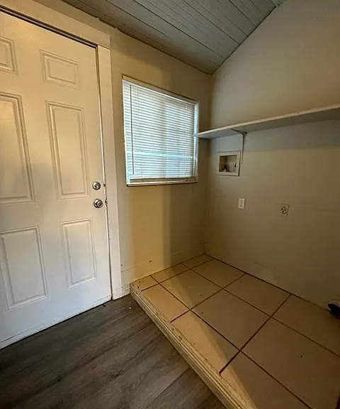 728 E Fremont St — Photo 6