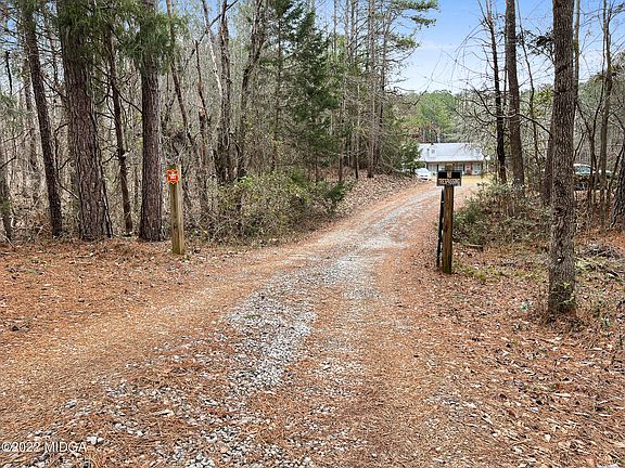 3rd image of 501 Highway 87 S