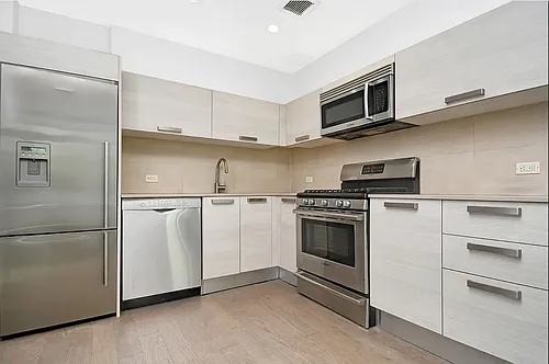 281 Union Ave #4F Photo 1