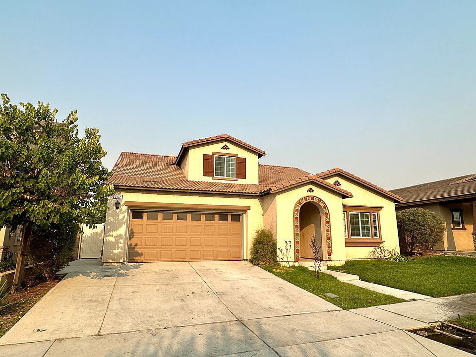1st image of 3112 S Plymouth Paseo