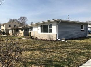 3404 S 11th St, Sheboygan, WI 53081