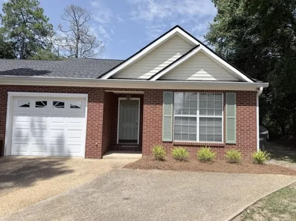 222 Tall Timbers Rd, Thomasville, GA 31757