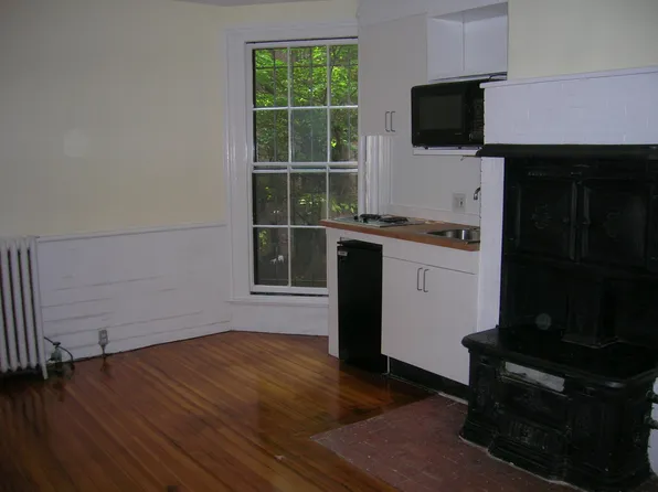 36 River St APT 1R, Boston, MA 02108