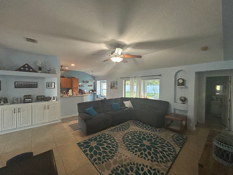 35 Prince Eric Ln — Photo 15