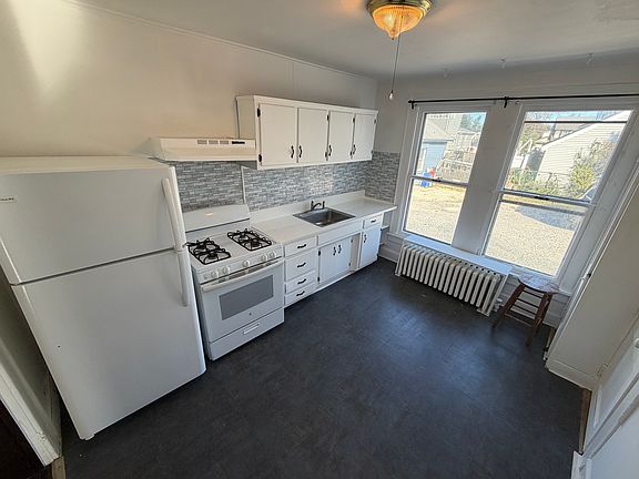 4th image of 29 Ocean Ave #0