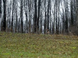 Crown Ridge Dr, Cuyahoga Falls, OH