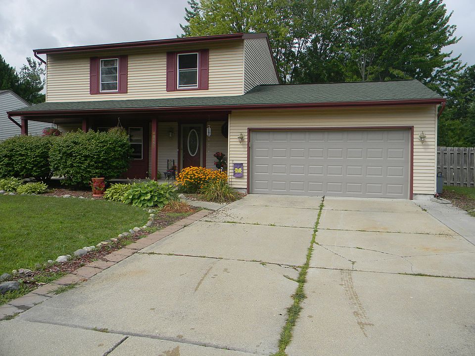 1st image of 48439 Carmine Ct