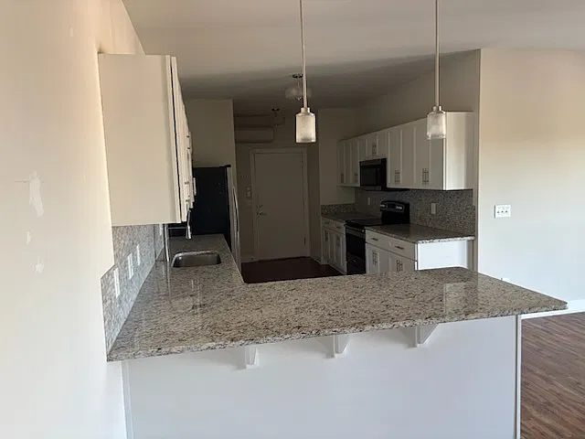 196 W Main St #13
