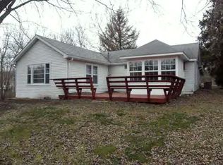 912 E Grove Rd, Decatur, IL 62521