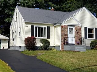 482 Spencer Rd, Rochester, NY 14609