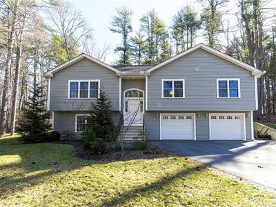 555 Sherman Farm Rd, Burrillville, RI, 02830
