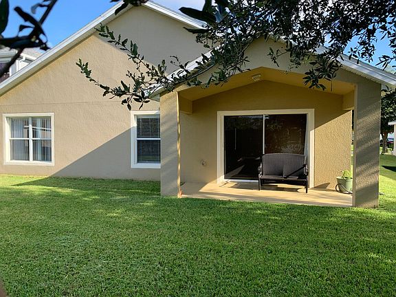 3rd image of 2820 Alton Dr