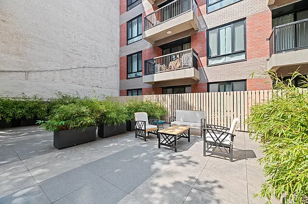 Rented by Living New York | media 35