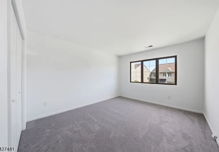 11 Deer Hill Ct — Photo 19