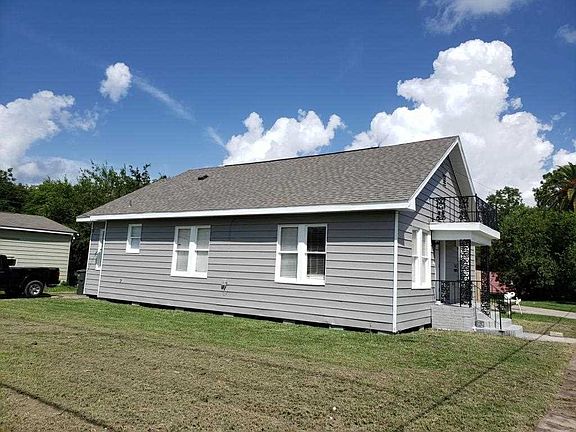 2nd image of 842 Booker T Washington Ave