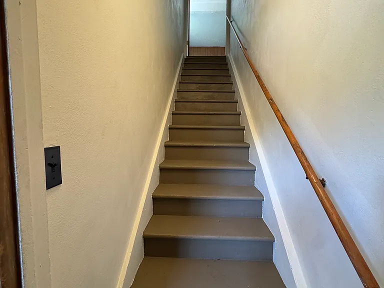 510 S Weed Blvd #B — Photo 2