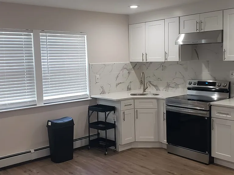 8 Hilltop Ave #2 — Photo 3