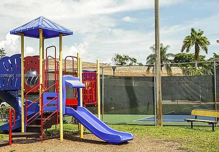 7400 Miami Lakes Dr #D107 — Photo 4