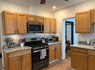244 Chestnut St #3A, Cambridge, MA 02139