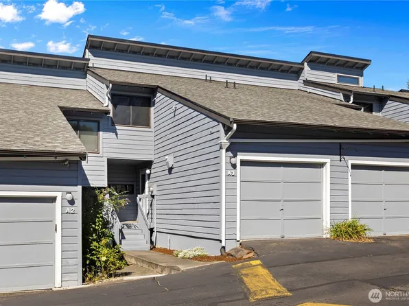 21658 14th Avenue S #A3, Des Moines, WA 98198