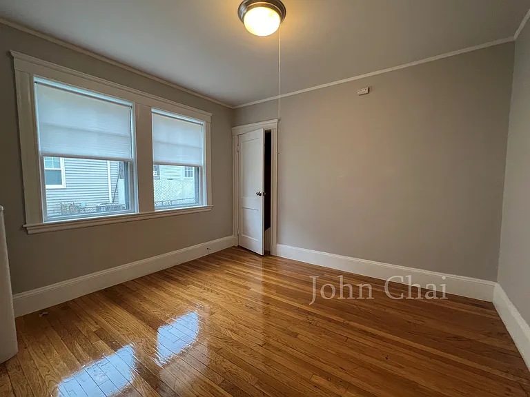 136 Arlington St #1 — Photo 13