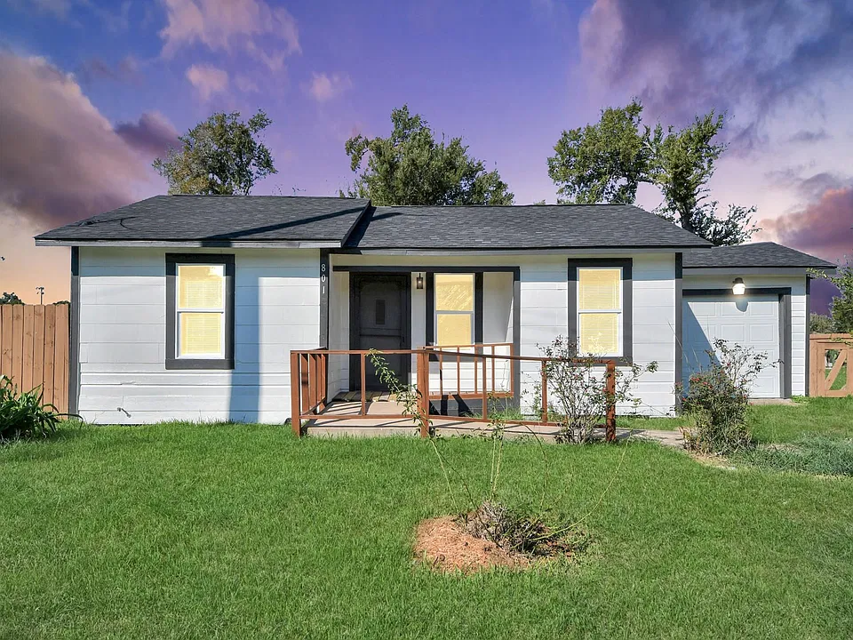 801 Mabel St
