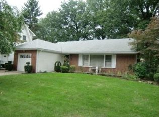 1021 John Glenn Dr, Rahway, NJ 07205