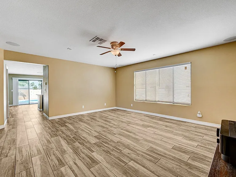3949 Rhine Way — Photo 10