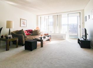 75 Pond Ave #610, Brookline, MA 02445