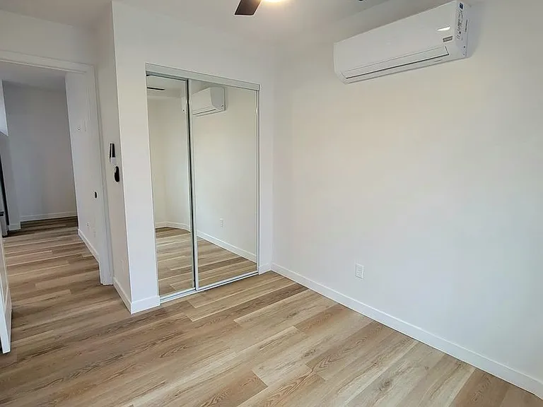 6249-6253 Mary Lane Drive — Photo 32