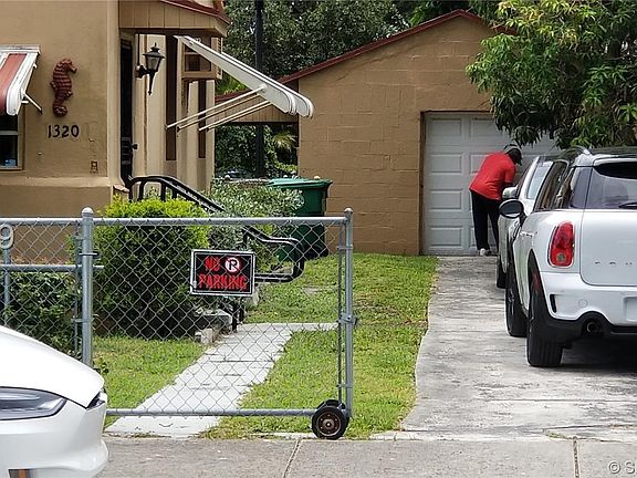5th image of 1320 NW 51st Ter
