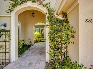 8260 Venetian Pointe Dr, Fort Myers, FL 33908