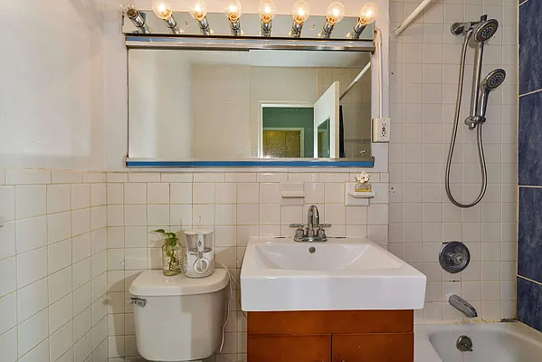 Sold by SBNY RE | media 29