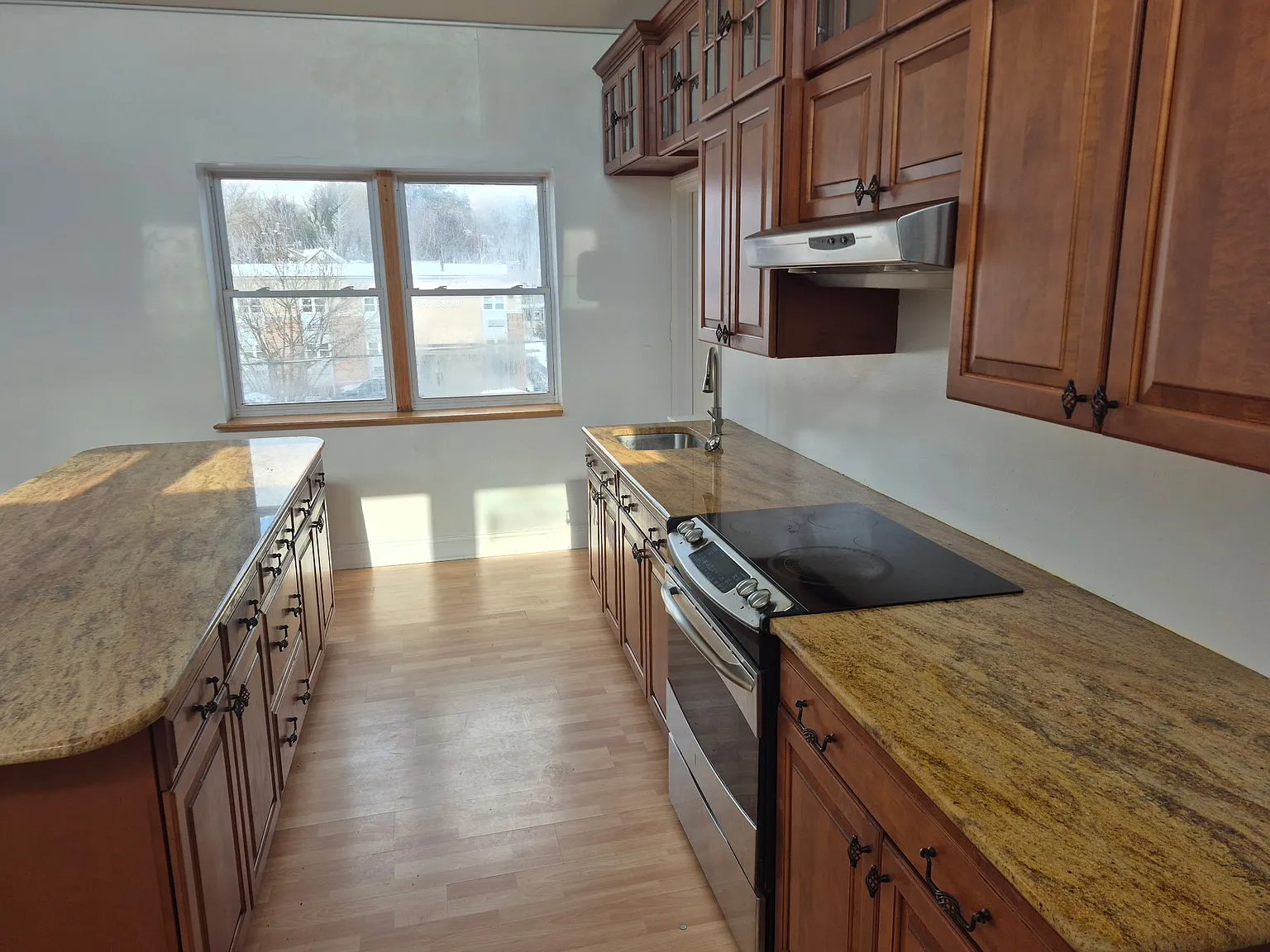 3 bed, 1500 sqft, $1,850 — Photo 3