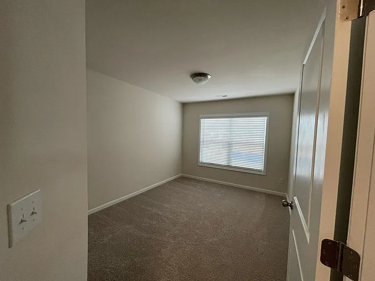 8099 Sheffield Dr — Photo 5