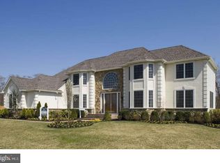 1 Woodglen Ln, Voorhees, NJ 08043