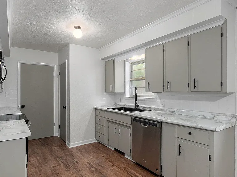 2316 S Barcliff Ave — Photo 8