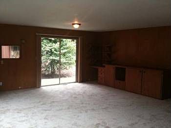 3rd image of 550 S Settlemier Ave