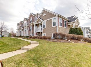 627 Treble Ln, Volo, IL 60073