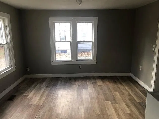 3 bed, 946 sqft, $1,650 — Photo 3