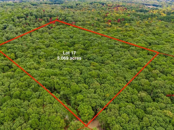 17 Aspen Trail Dr, Potosi, MO 63664