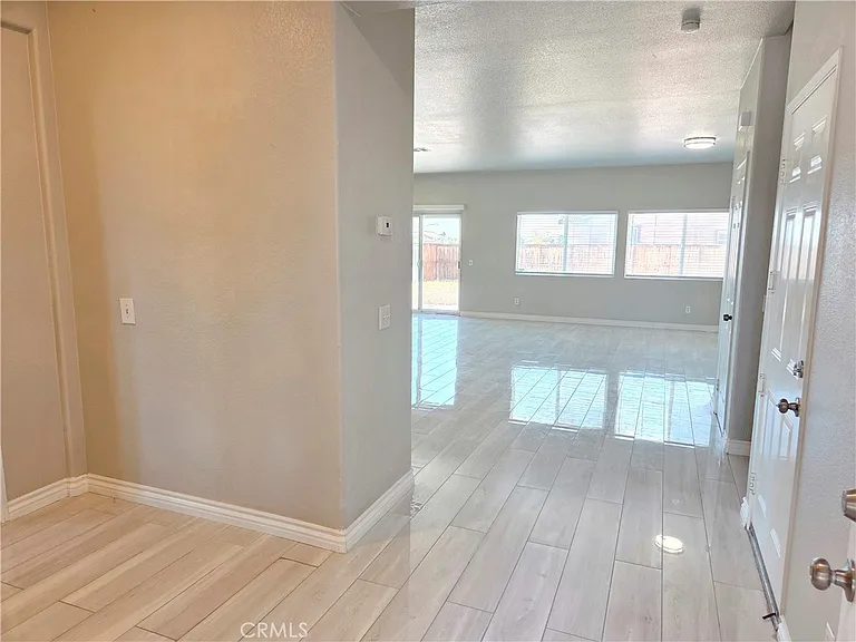 15338 Baxter St — Photo 5