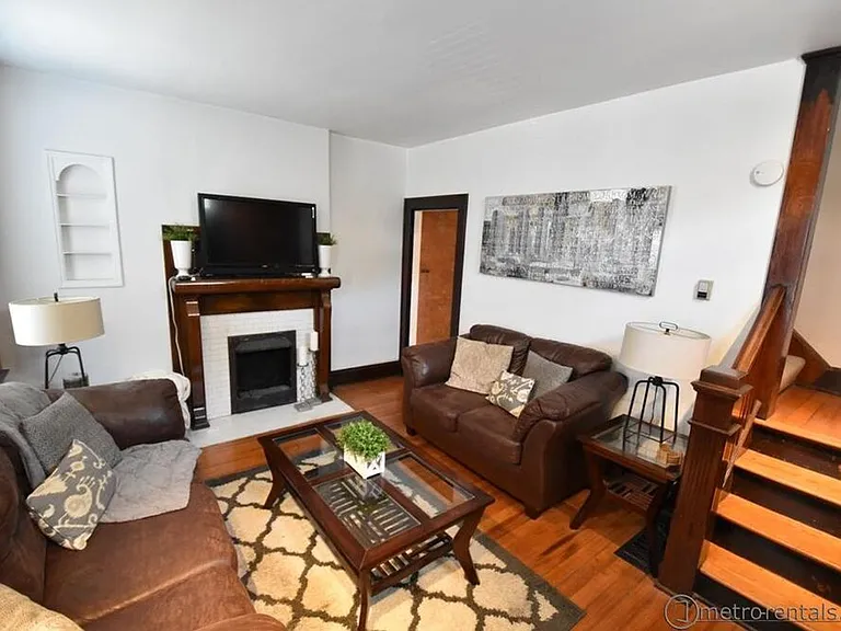 912 Lazelle-130 Concord — Photo 3