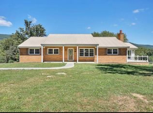 3383 Bradshaw Rd, Salem, VA 24153