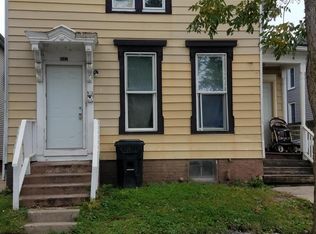 941 Grand Ave, Racine, WI 53403